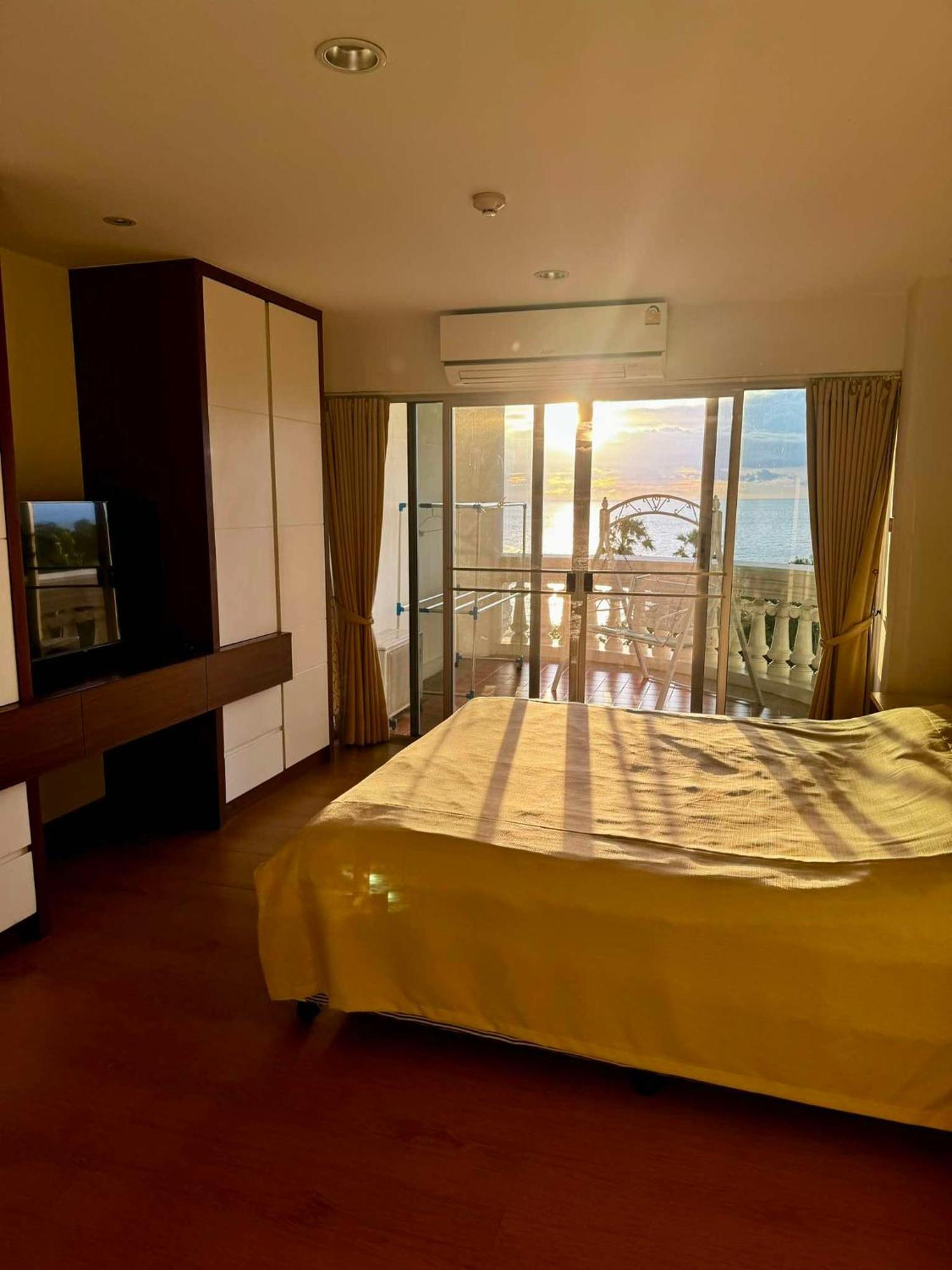 Apartment Sky Sea View